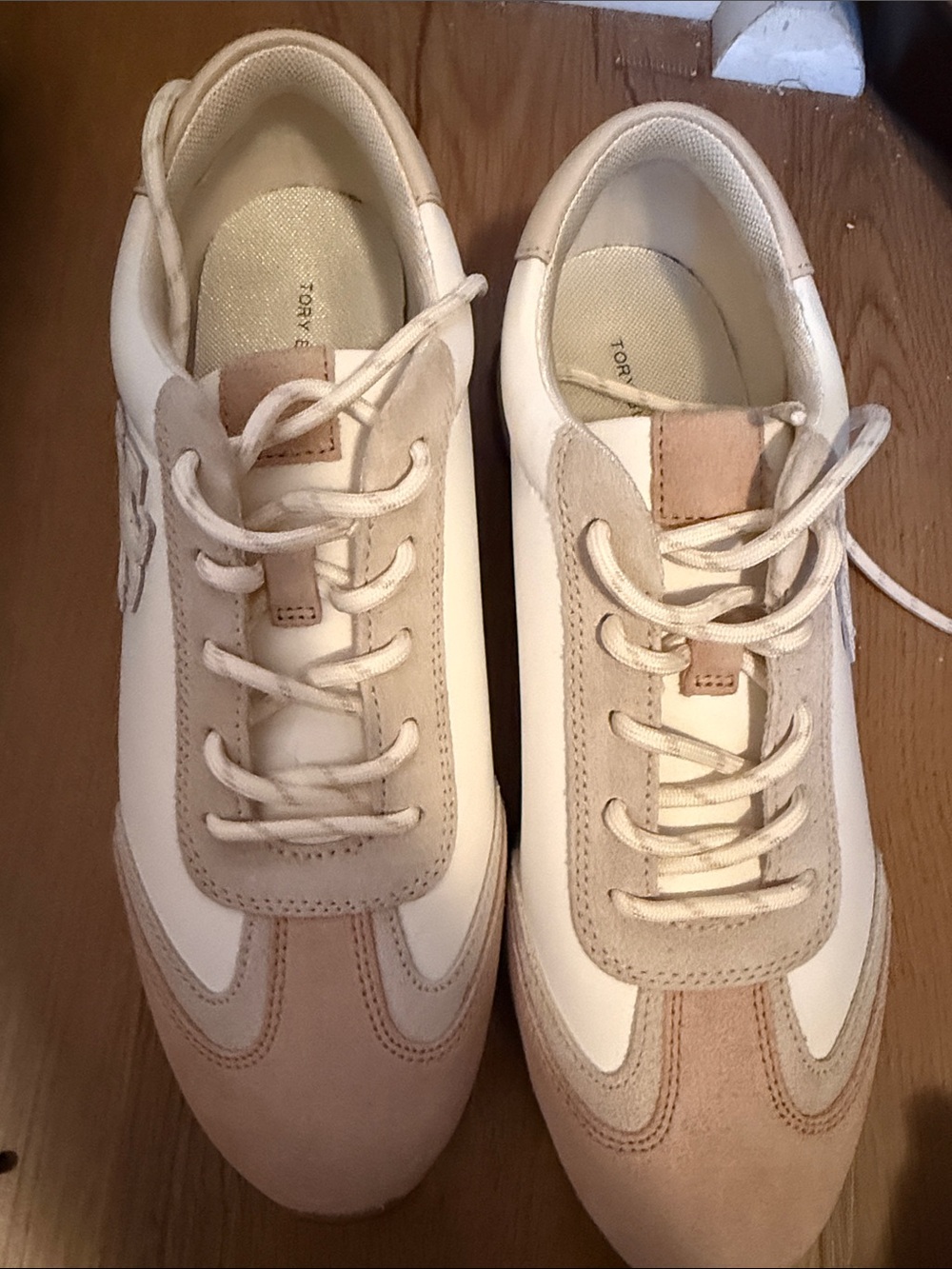 NWOT Tory Burch Cream and Beige Leather & Suede Lace-Up Sneakers